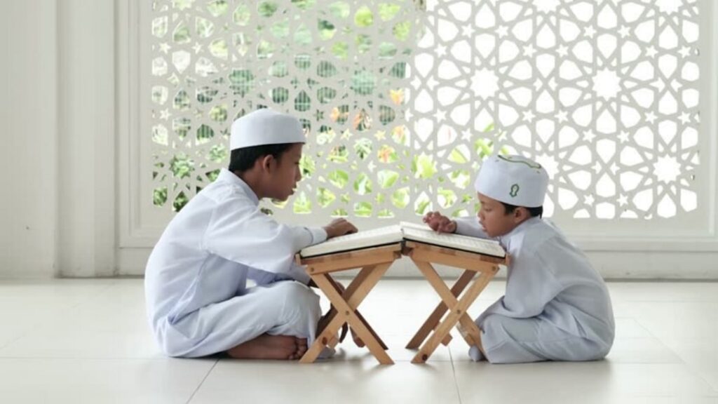 Pelajar Muslim belajar Al-Quran untuk KAFA Kota Damansara 2027